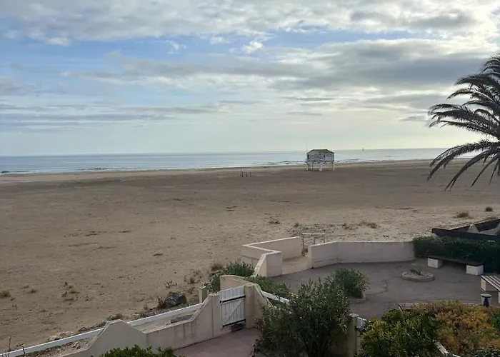 Duplex Front De Avec Terrasse Privee Apartamento Gruissan